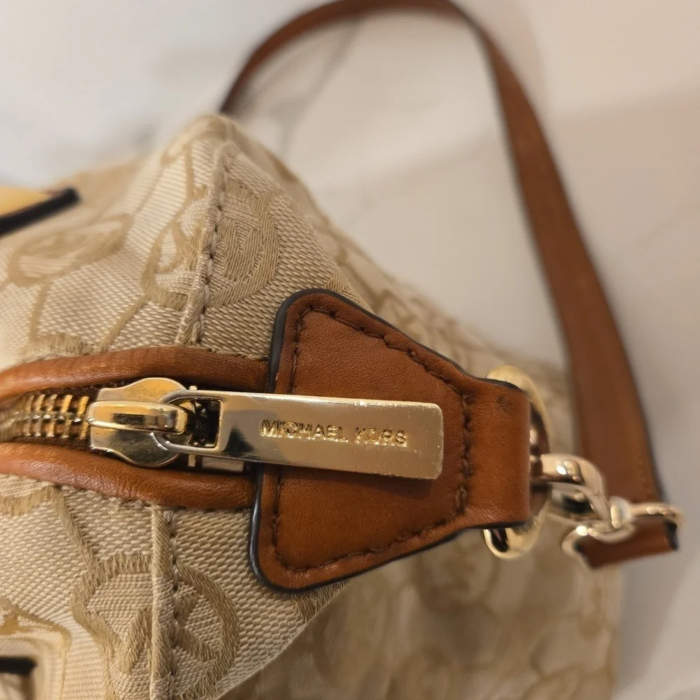 Michael Kors Calista Monogrammed Logo MK Handbag Crossbody Bag Brown